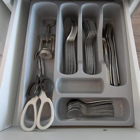 T&k - - 3 With Private Parking 7min Fair And Airport Dus دوسلدورف