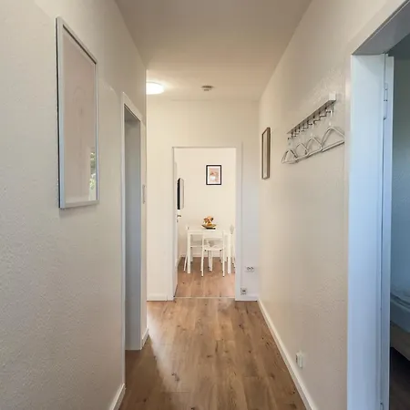 T&k - - 3 With Private Parking 7min Fair And Airport Dus Apartmán Düsseldorf