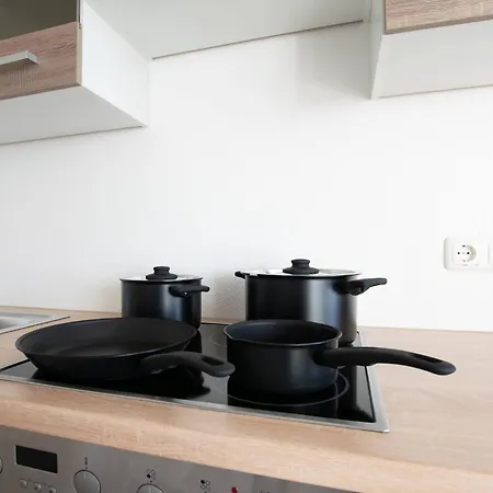 T&k - - 3 With Private Parking 7min Fair And Airport Dus Apartment *